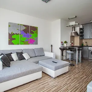 Mentha Deluxe - Mad Apartment